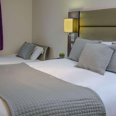 Fortune Huddersfield; Sure Hotel Collection By Best Western Екстер'єр фото