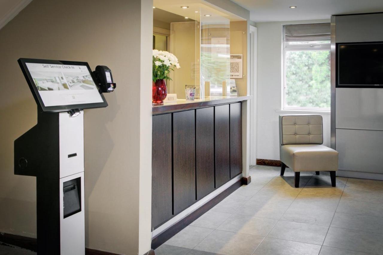 Fortune Huddersfield; Sure Hotel Collection By Best Western Екстер'єр фото